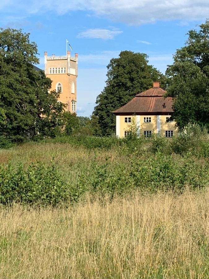 Boerstorp Slott Bed & Breakfast Lugnas ภายนอก รูปภาพ